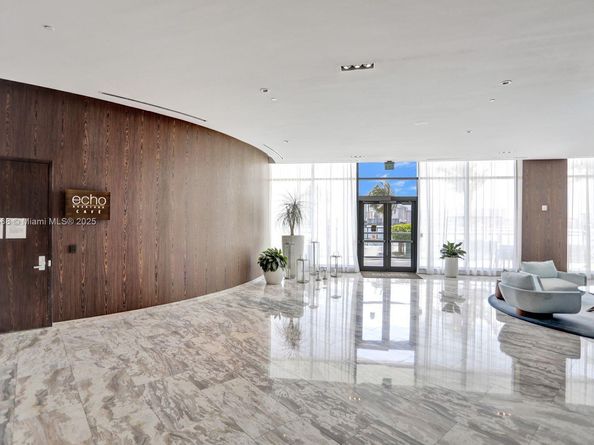 3300 NE 188th St 217, Aventura FL 33180