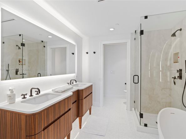 3350 SW 27 Av 1503, Coconut Grove FL 33133