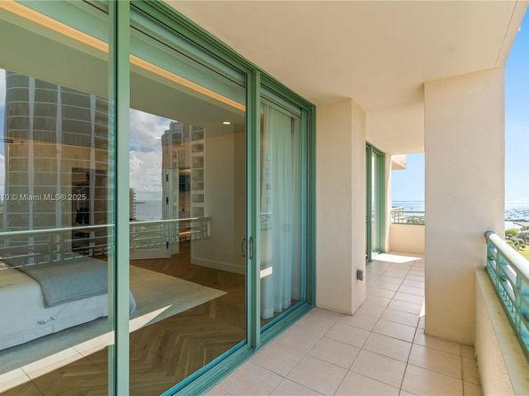 3350 SW 27 Av 1503, Coconut Grove FL 33133