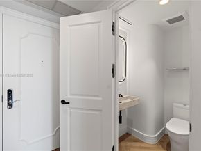 3350 SW 27 Av 1503, Coconut Grove FL 33133