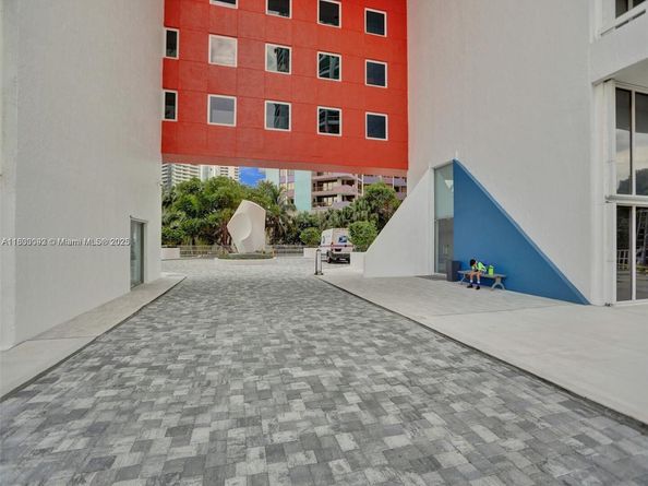 1627 Brickell Ave 605, Miami FL 33129