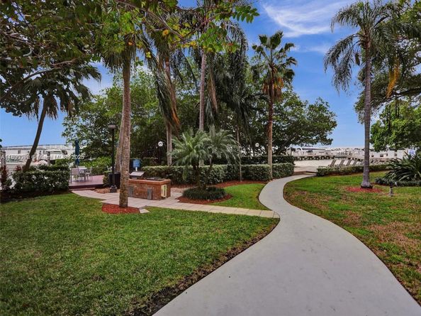 1627 Brickell Ave 605, Miami FL 33129