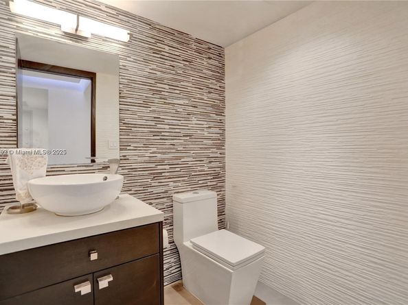 1627 Brickell Ave 605, Miami FL 33129