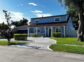 350 NW 206th Ter, Miami Gardens FL 33169