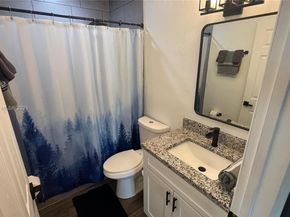 350 NW 206th Ter, Miami Gardens FL 33169