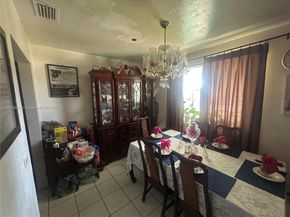 2944 NW 61st St, Miami FL 33142
