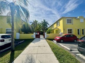 19550 SW 103rd Ct 5, Cutler Bay FL 33157