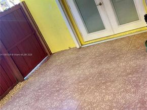 19550 SW 103rd Ct 5, Cutler Bay FL 33157