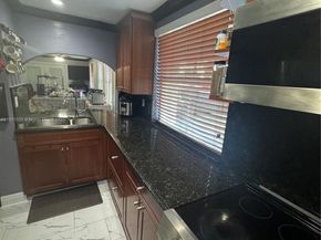 19550 SW 103rd Ct 5, Cutler Bay FL 33157