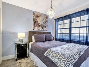 2600 Collins Ave 204, Miami Beach FL 33140