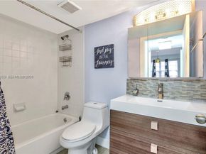 2600 Collins Ave 204, Miami Beach FL 33140