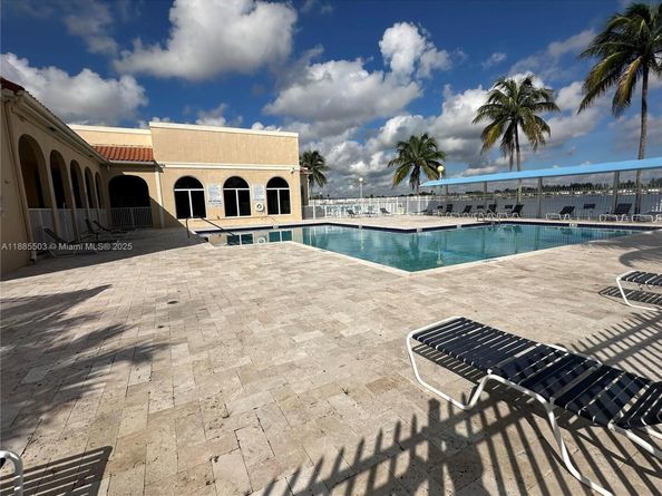 12373 NW 7th Ln, Miami FL 33182