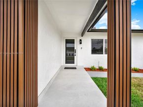 6740 SW 135th Ave, Miami FL 33183