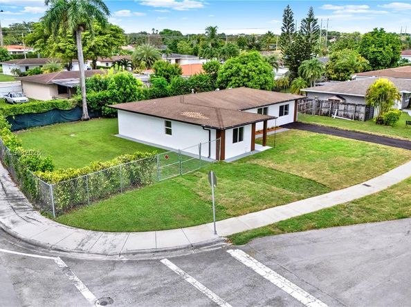 6740 SW 135th Ave, Miami FL 33183