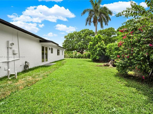 6740 SW 135th Ave, Miami FL 33183