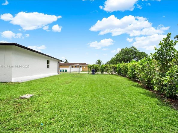 6740 SW 135th Ave, Miami FL 33183