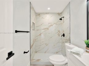 6740 SW 135th Ave, Miami FL 33183