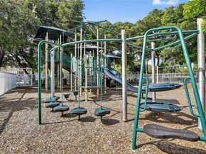 372 Cameron Dr, Weston FL 33326