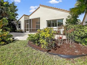 372 Cameron Dr, Weston FL 33326