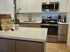 7430 SW 34th St, Miami FL 33155