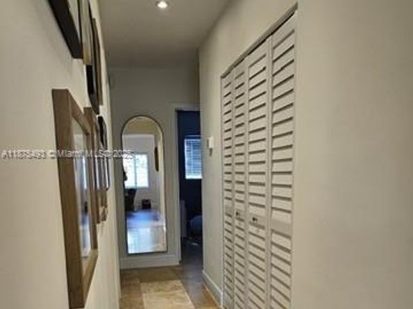 7430 SW 34th St, Miami FL 33155