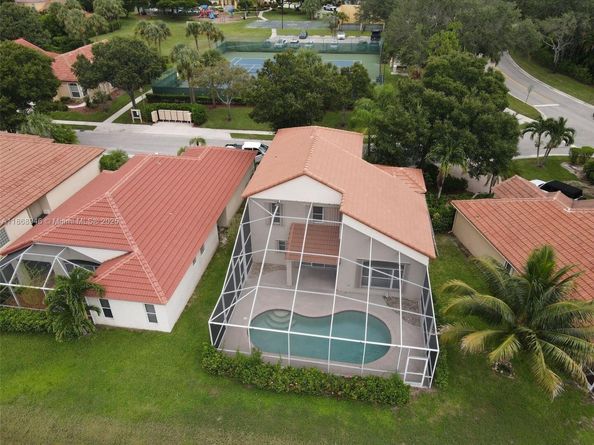4004 Dorado Dr, Riviera Beach FL 33418