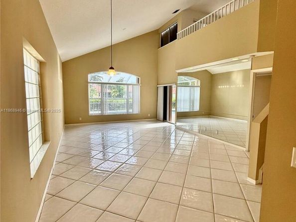 4004 Dorado Dr, Riviera Beach FL 33418