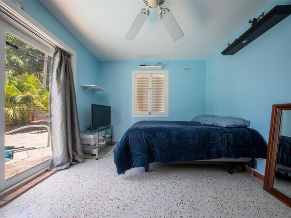 204 S Seacrest Cir, Delray Beach FL 33444