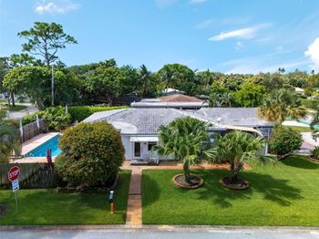 204 S Seacrest Cir