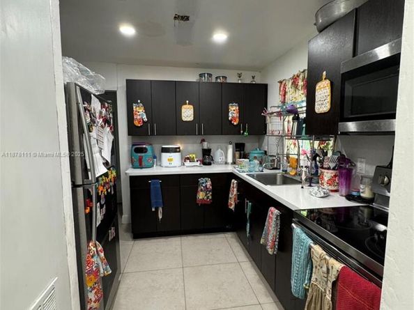 716 SW 11th Ave, Homestead FL 33030