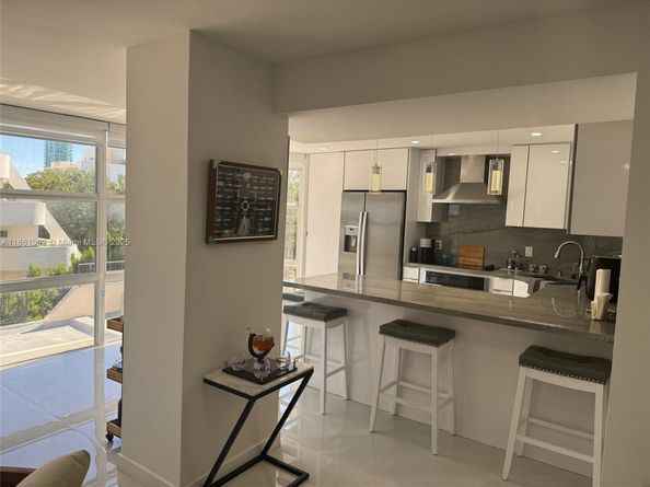 6423 Collins Ave 401, Miami Beach FL 33141