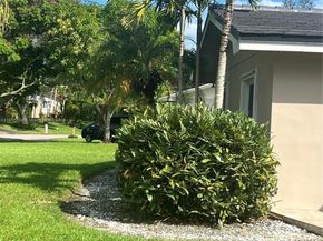 10820 SW 125th St, Miami FL 33176