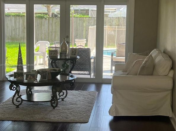 10820 SW 125th St, Miami FL 33176