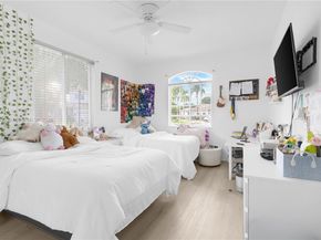 1102 Camellia Cir, Weston FL 33326