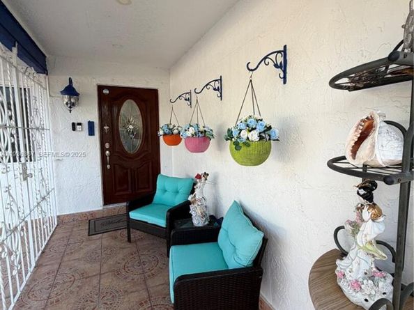 15022 SW 67th Ln, Miami FL 33193