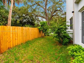 2107 SW 18th Ave, Fort Lauderdale FL 33315