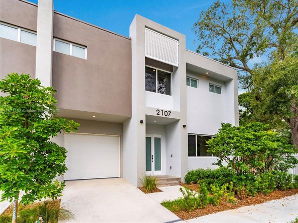 2107 SW 18th Ave, Fort Lauderdale FL 33315