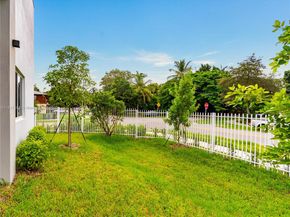 2107 SW 18th Ave, Fort Lauderdale FL 33315