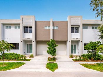 2107 SW 18th Ave