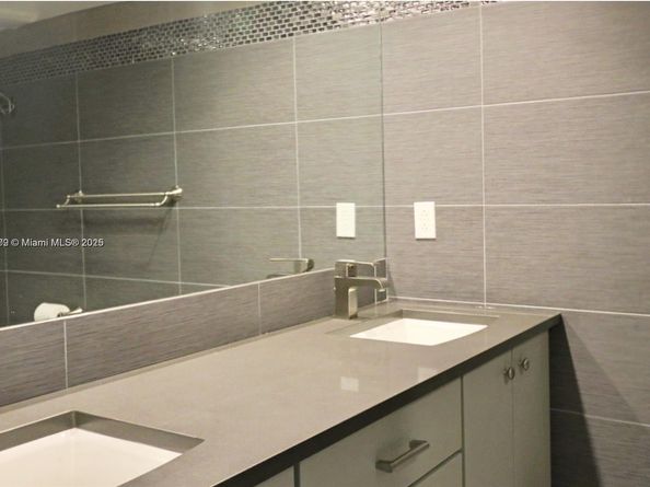 Undisclosed Address #A11869609, Hallandale Beach FL 33009