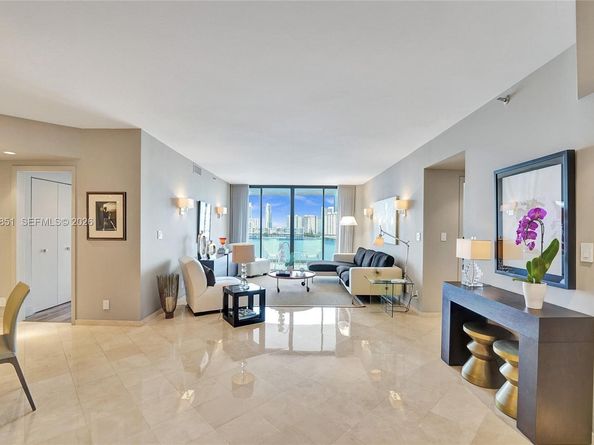 2800 Island Blvd 1001, Aventura FL 33160
