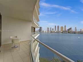 2800 Island Blvd 1001, Aventura FL 33160