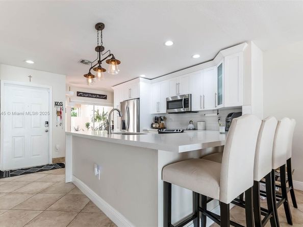 5224 NW 103rd Ave, Doral FL 33178