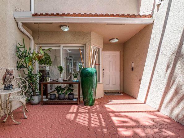 5224 NW 103rd Ave, Doral FL 33178