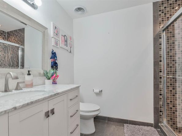 5224 NW 103rd Ave, Doral FL 33178