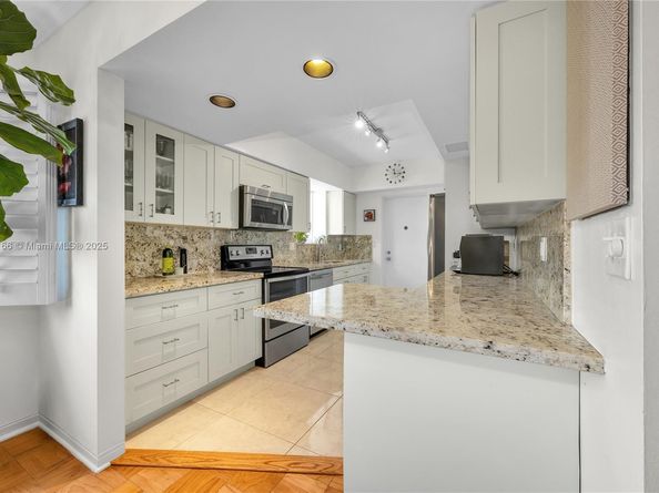 2825 Granada Blvd 3B, Coral Gables FL 33134