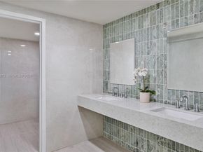218 SE 14th St 2105, Miami FL 33131