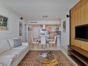 218 SE 14th St 2105, Miami FL 33131