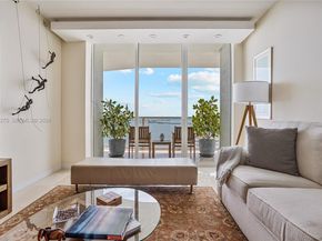 218 SE 14th St 2105, Miami FL 33131