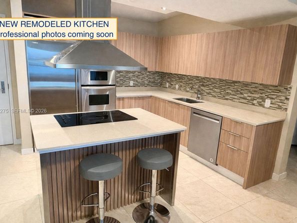 218 SE 14th St 2105, Miami FL 33131